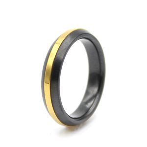 Anillo de zirconio y oro amarillo