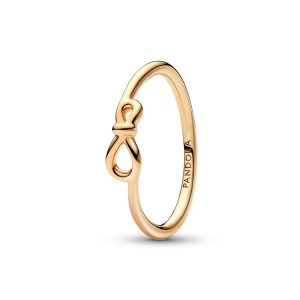 Anillo infinito bañado en oro