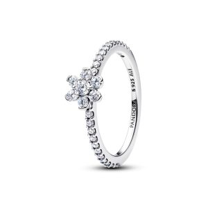 Anillo de plata de ley con forma de flor